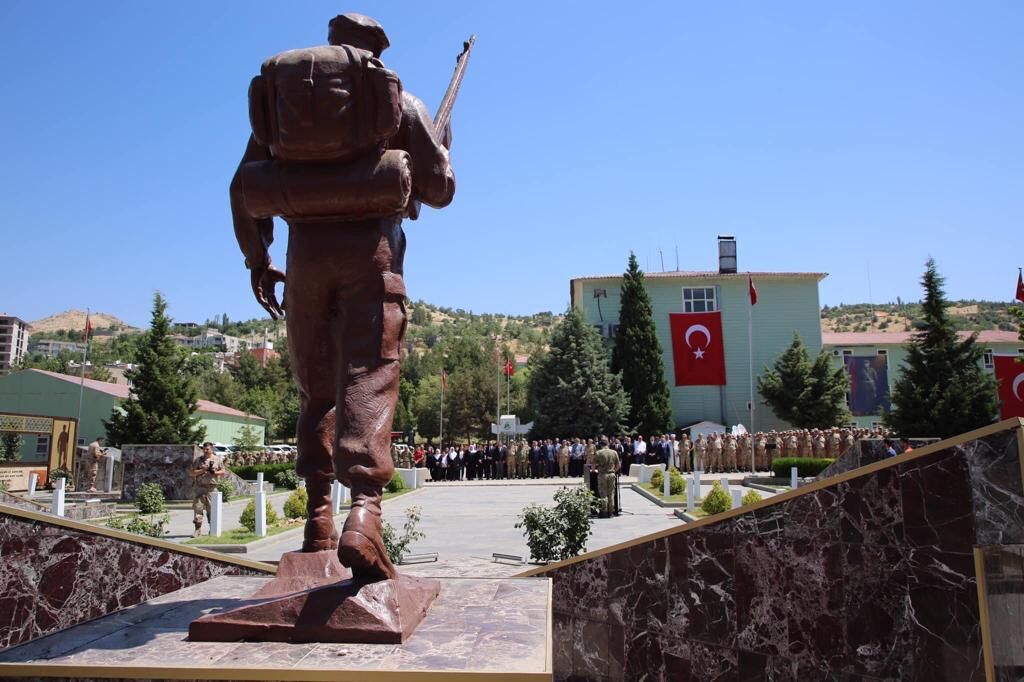 AA-20230715-31684089-31684084-GUNEYDOGUDA_15_TEMMUZ_DEMOKRASI_VE_MILLI_BIRLIK_GUNU_ETKINLIKLERI_DUZENLENDI