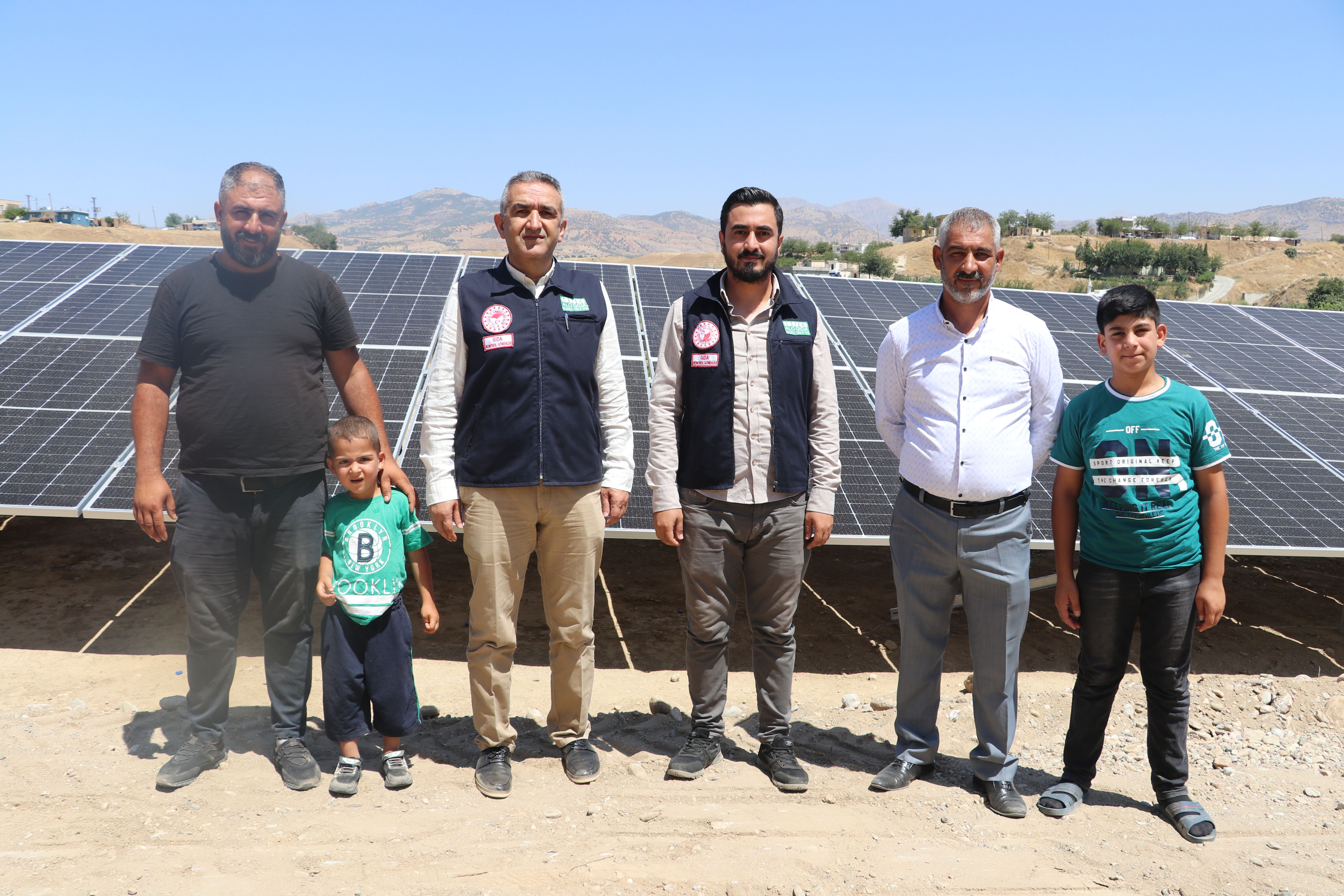 AA-20230815-31921358-31921347-BATMANLI_21_CIFTCI_GUNES_ENERJISI_SISTEMIYLE_SULU_TARIMA_GECECEK (1)