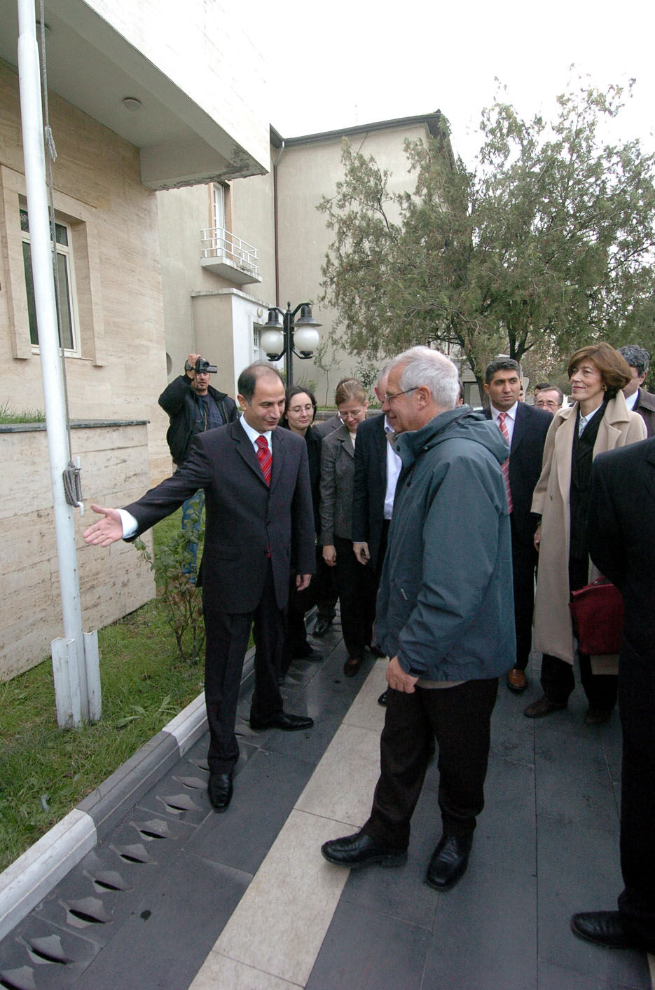 ap baskanı valılıkte1.jpg
