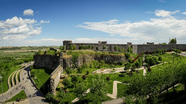 8-may-2022-diyarbakir-turkey-600nw-2160670231.jpg