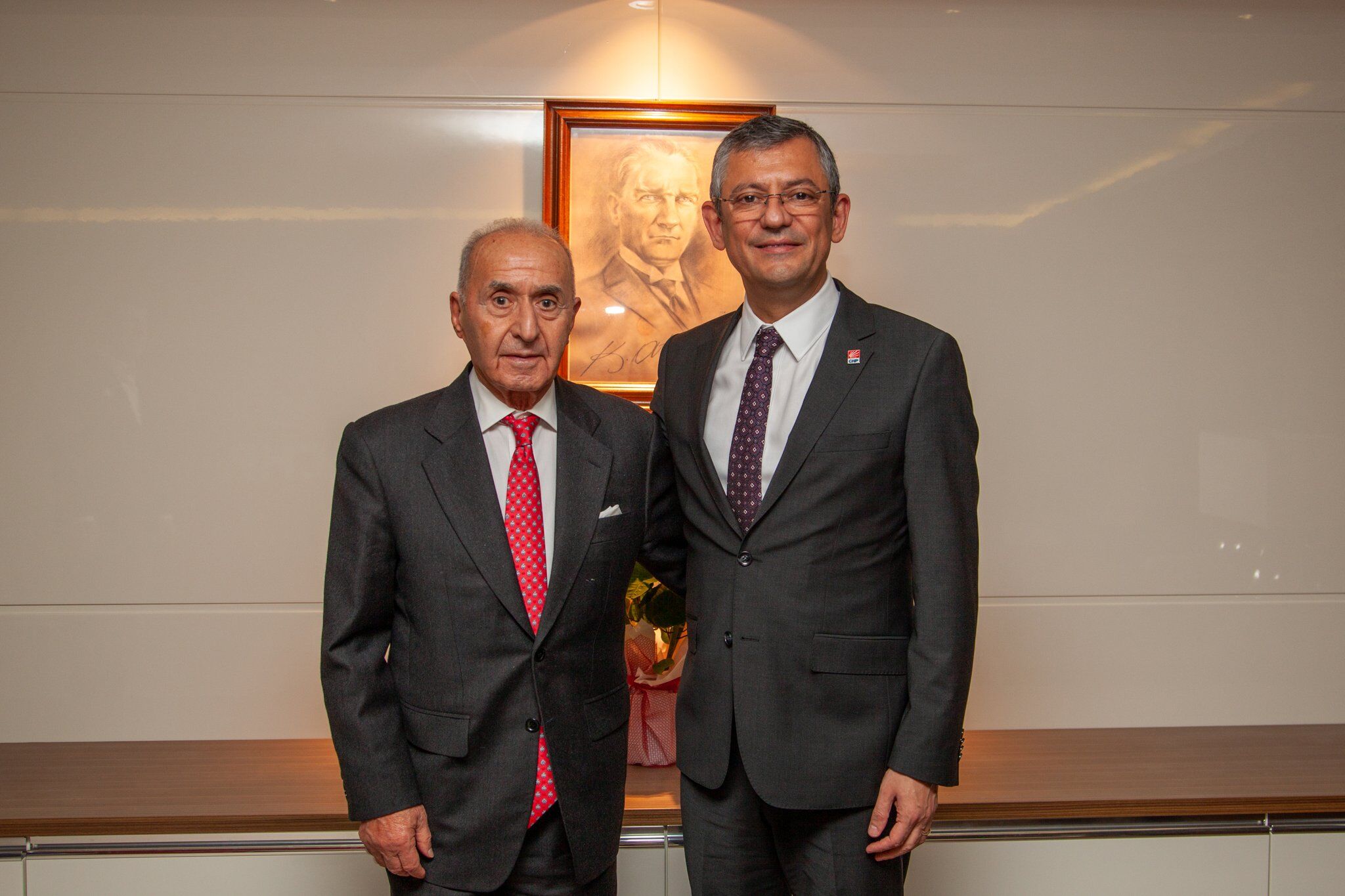 Hikmet Çetin 1
