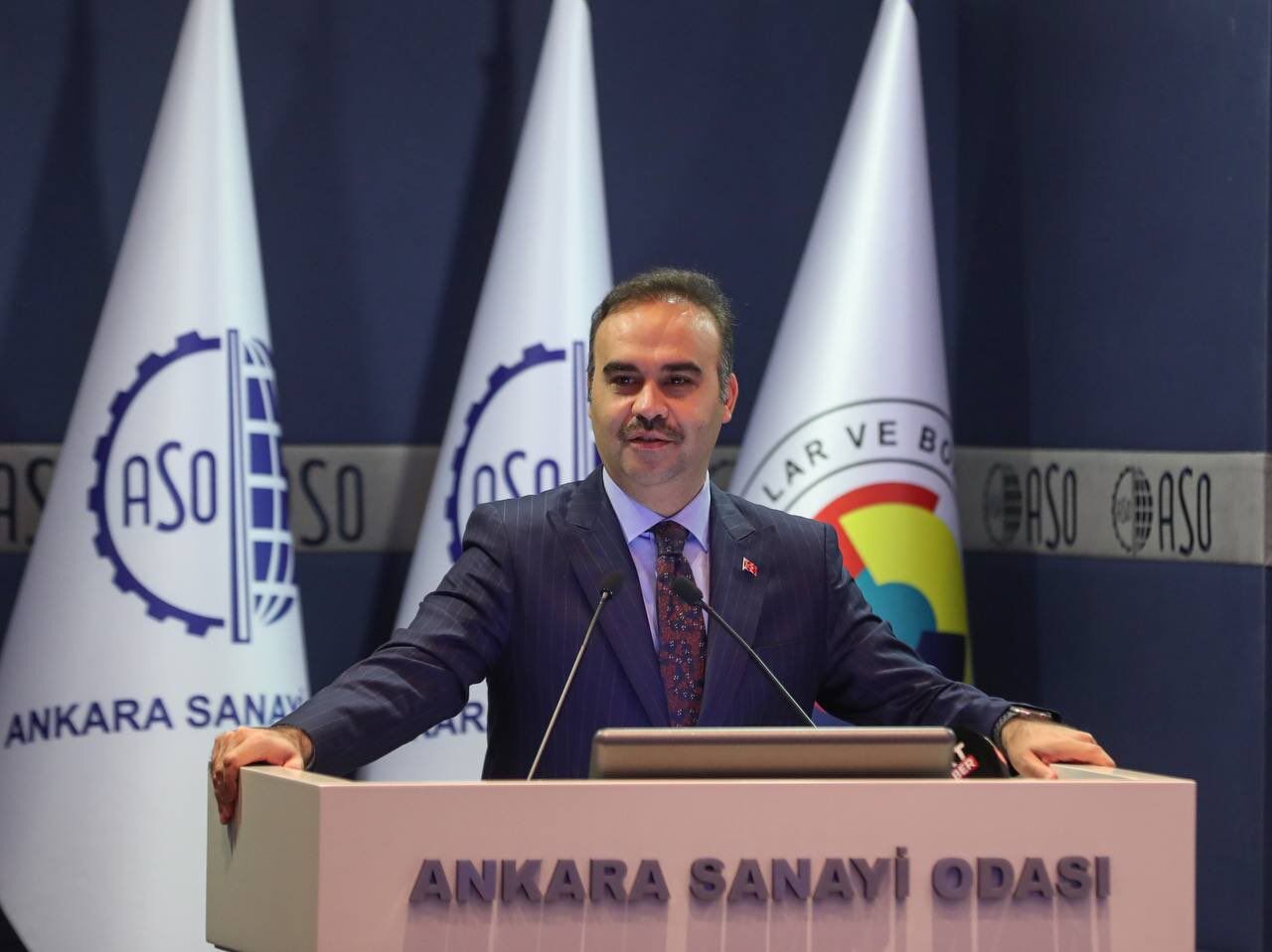 sanayi bakan 1