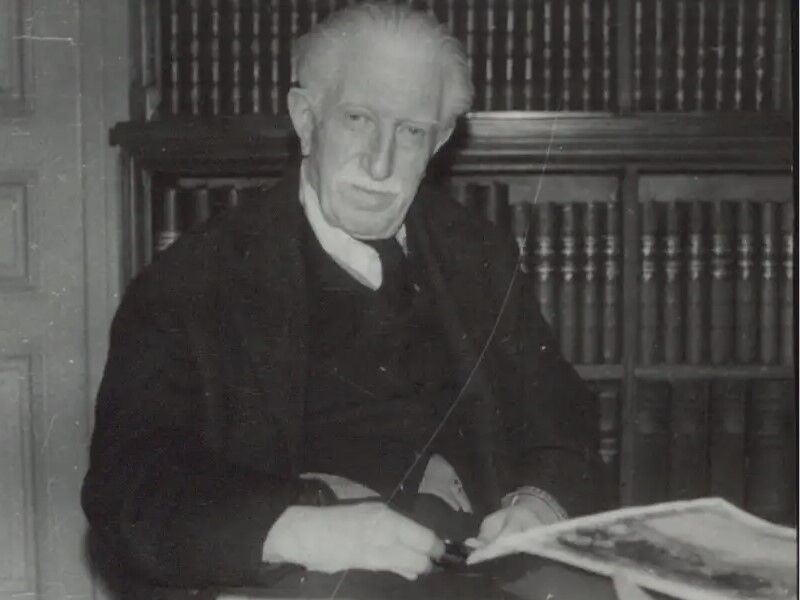 Albert Gabri̇el Yaşli Hali̇