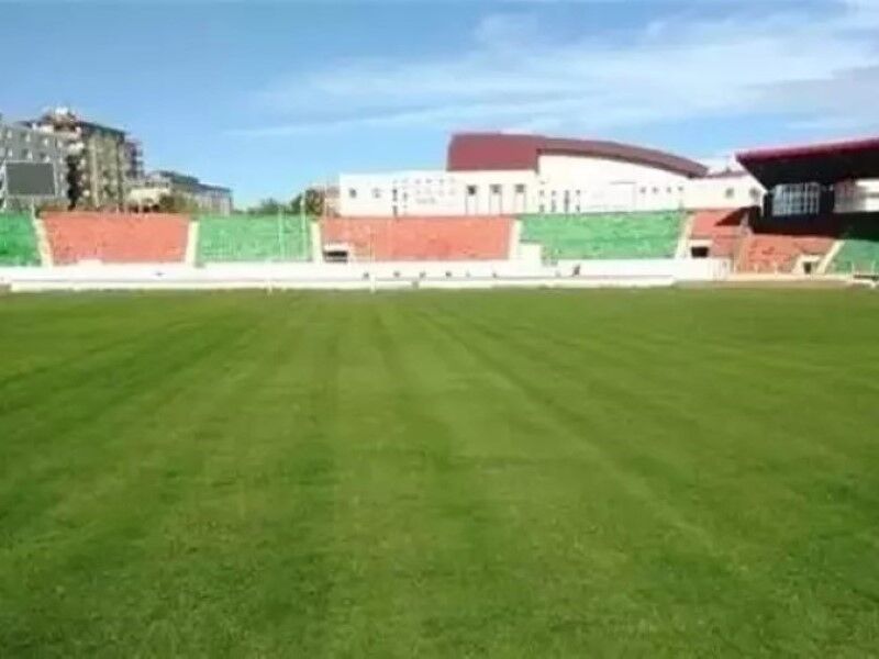 Diyarbakır'daki Bu Bahçede Galatasaray Ve Fenerbahçe Top Koşturdu11
