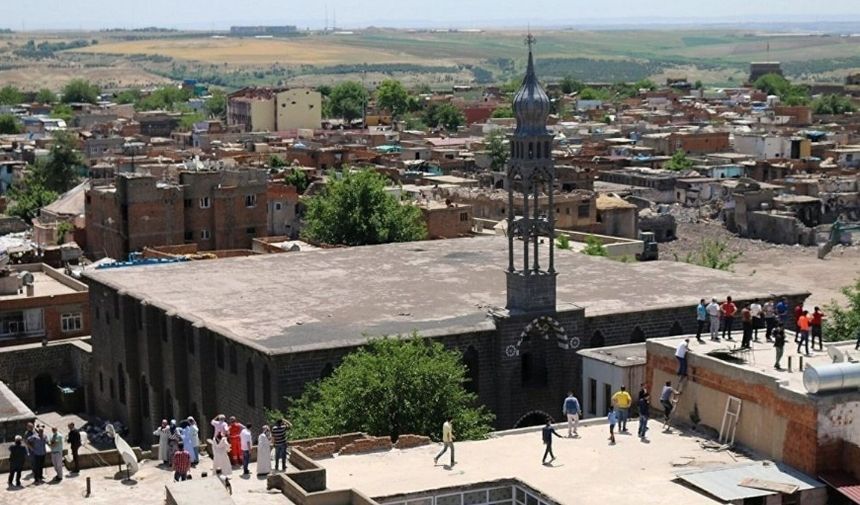 Diyarvbaökır Kilisee
