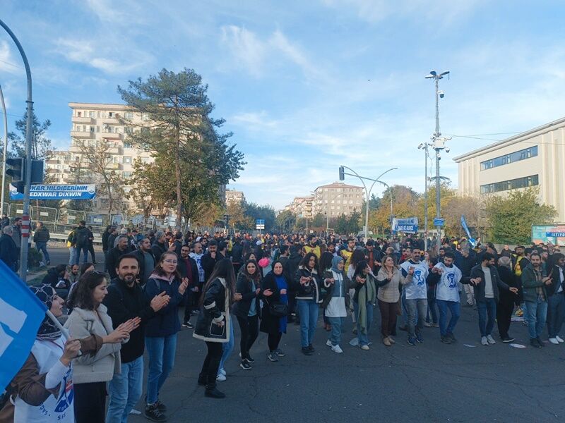 Halay Miting