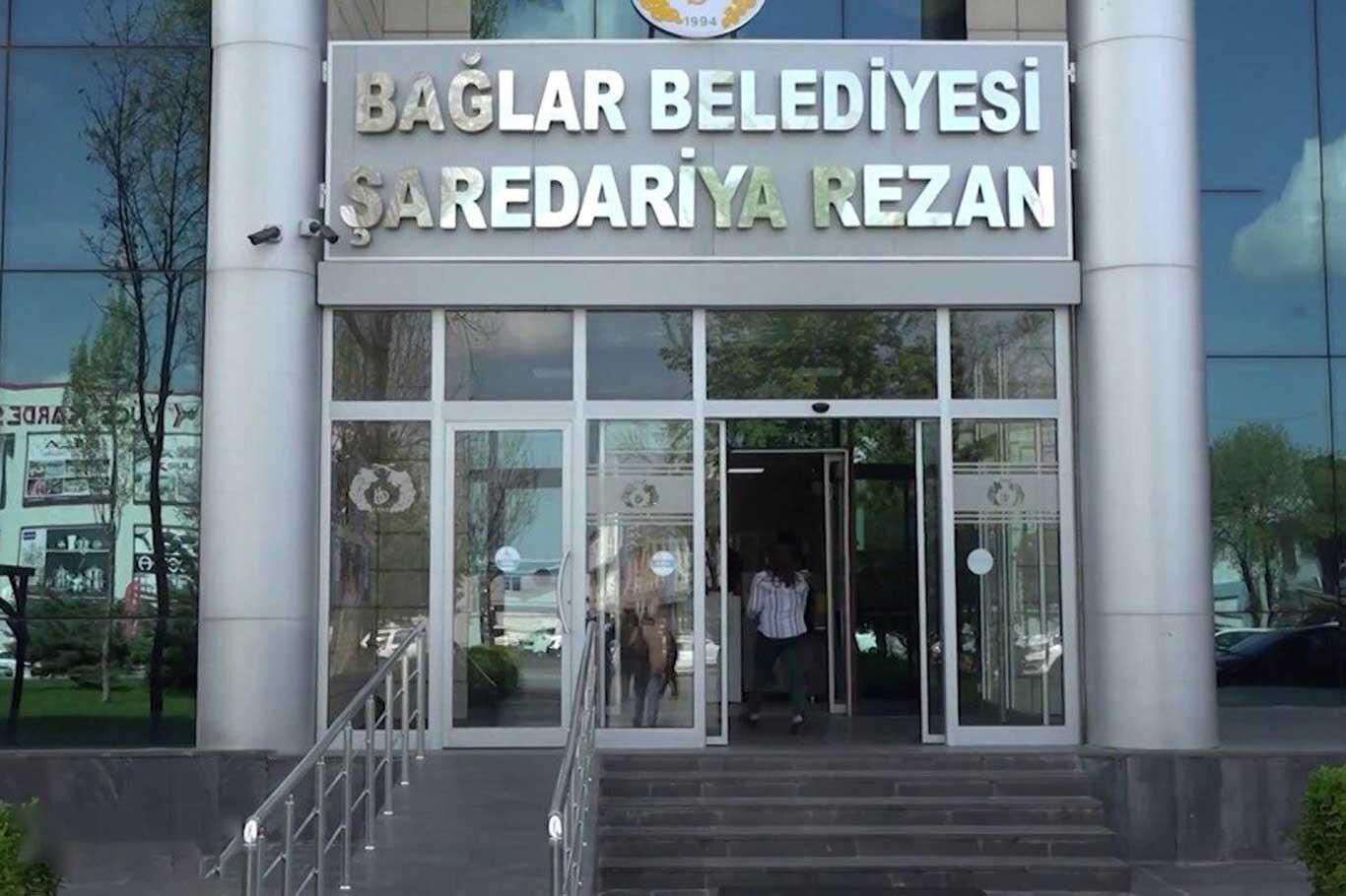 Baglar Belediyesi Pandemi Doneminde Zorluk Ceken Sektorlere Kolaylik Sagliyor1600087284