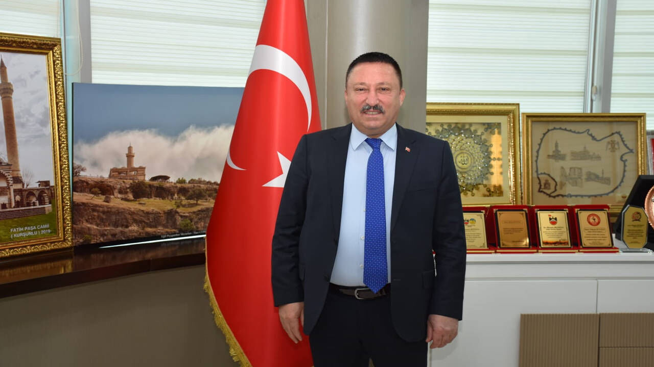 Baglar Belediyesine Rusvet Sorusturmasi Akp Li Baskana Yurt Disi Yasagi Getirildi