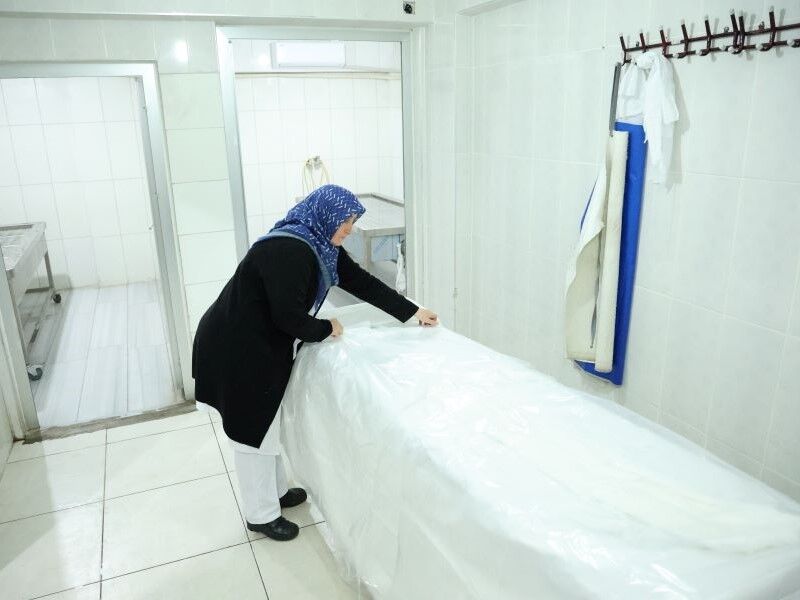 Kadın gassal Fatma Çınar