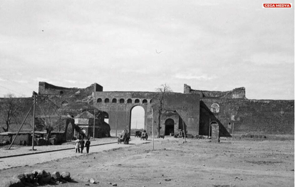 Urfa Kapı 1