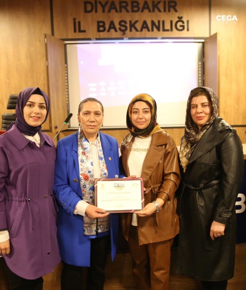 Ak Kadın 3