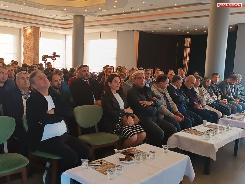 Dem Parti Is Insanlari Bulusmasi
