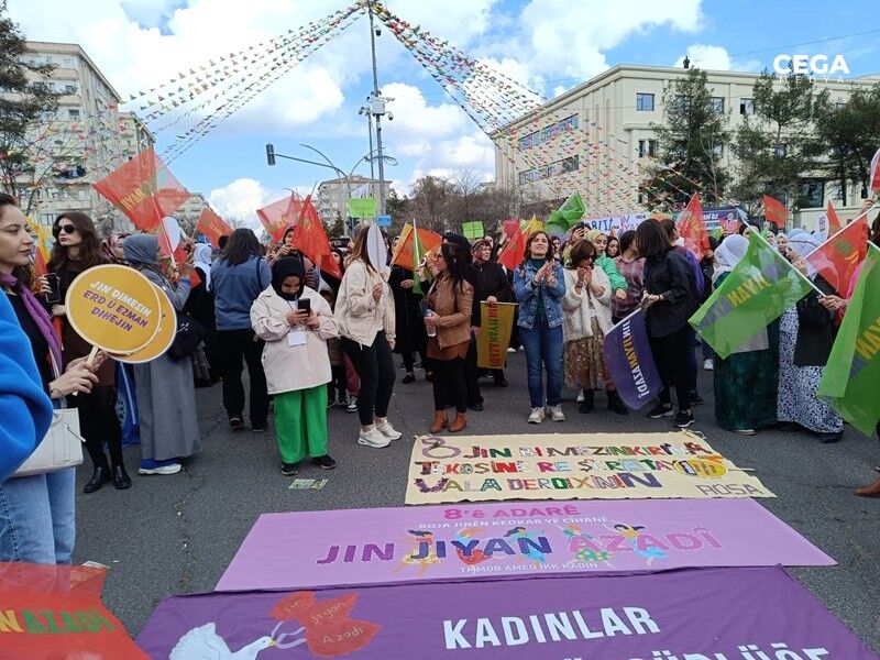 Diyarbakir Mitingi Istasyon