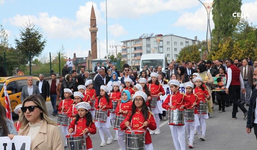Ahlat Yuruyus Engelli