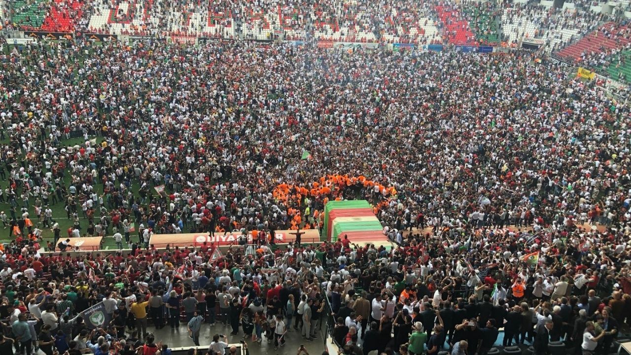 Sahaya İnen Taraftar 2