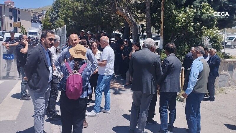 Akis Durusma Hakkari