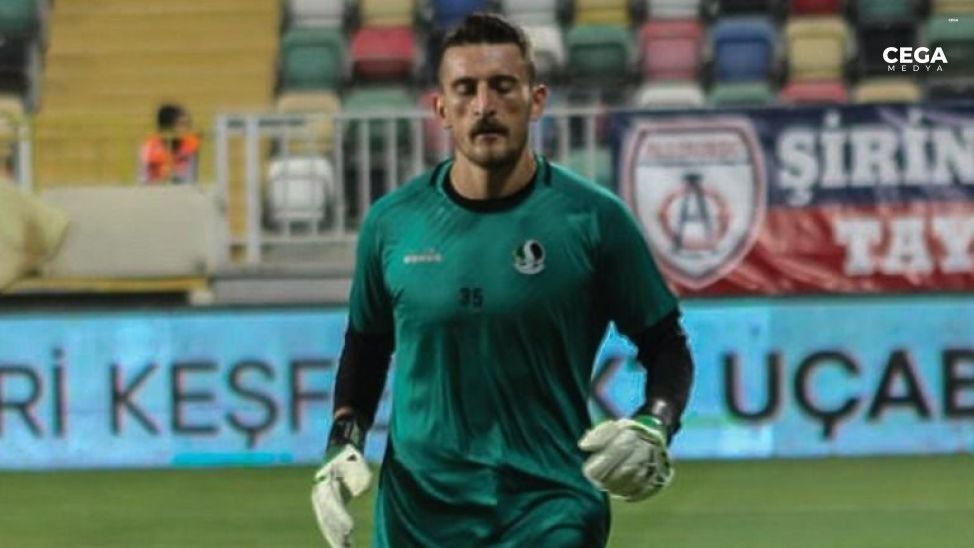 Cihan Topaloglu Eski Takimina Karsi Forma Giydi 1661071920