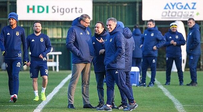 Fenerbahce De Ersun Yanal In Farki Ortaya Cikti
