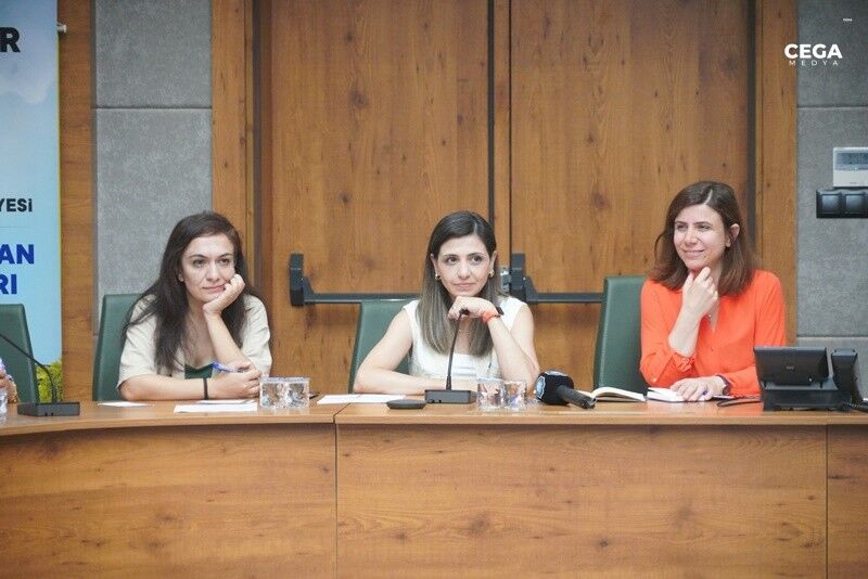 Serra Bucak Kadinlar Toplanti Dbb