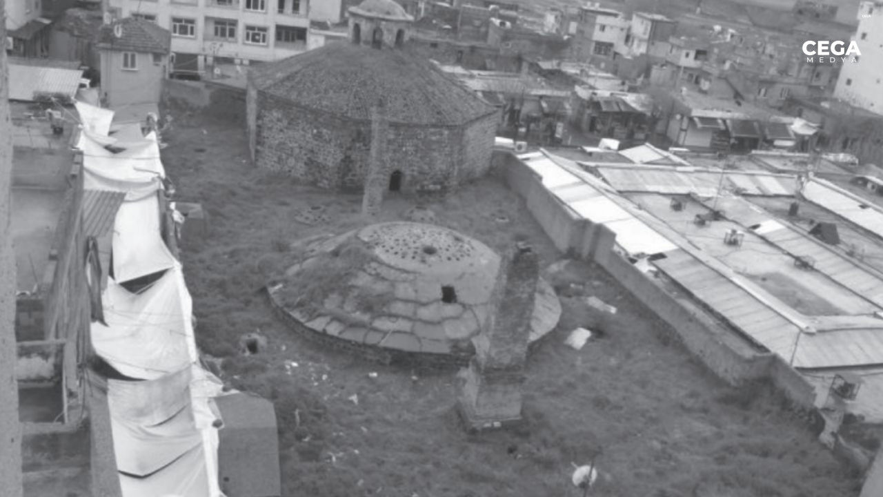 Deva Hamami Manşet
