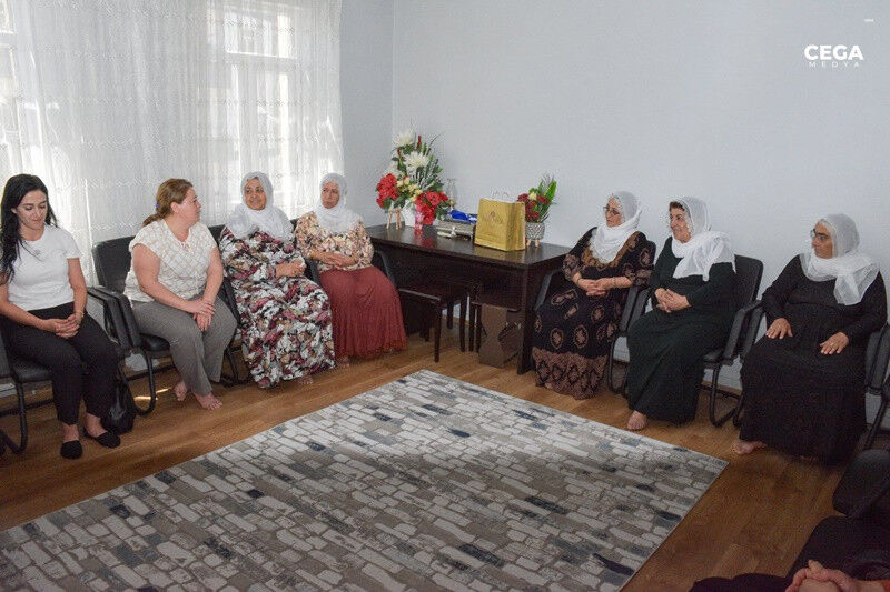 Baris Annneleri Ziyaret