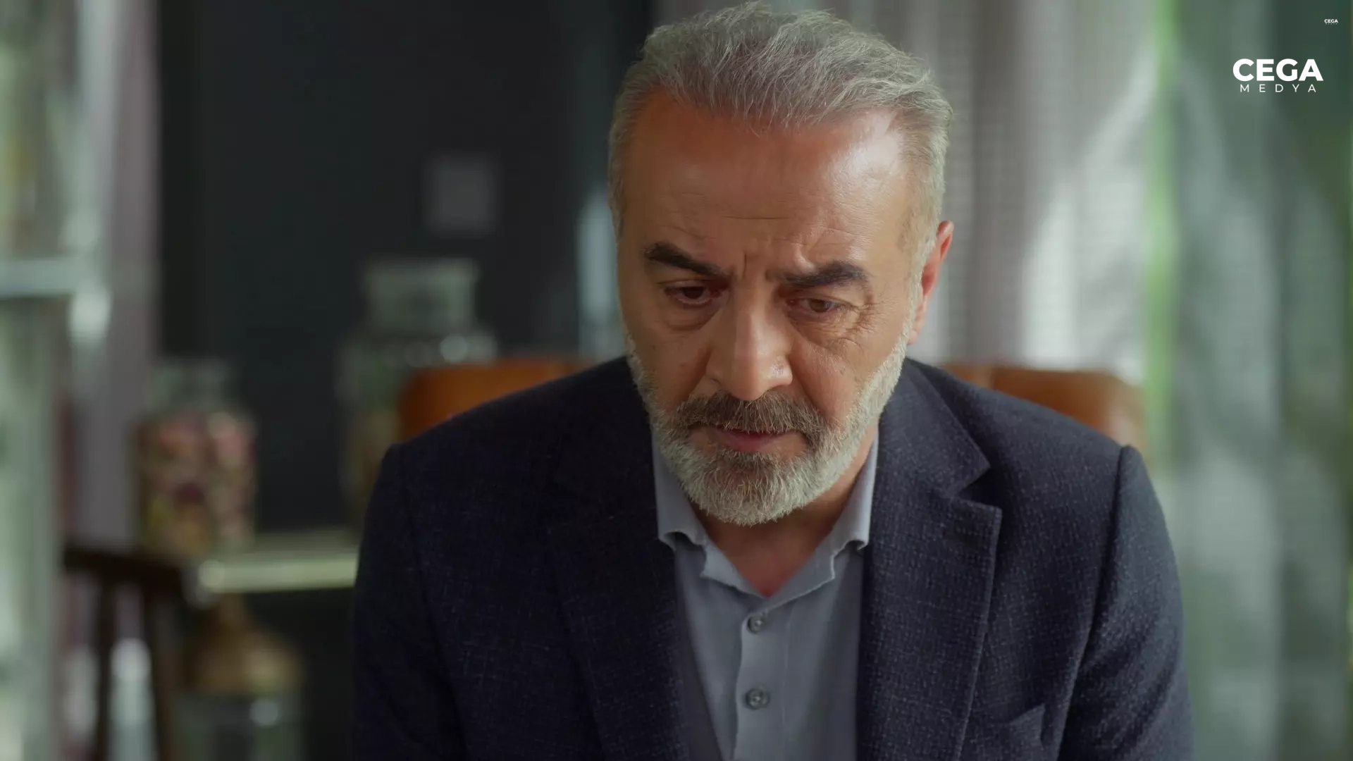 İnci Taneleri dizisinin 18. bölümü bu akşam Kanal D'de saat 20:00'de canlı yayınlanacak.