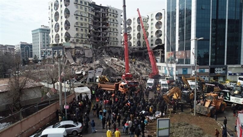 Diyar Galeria Yikim