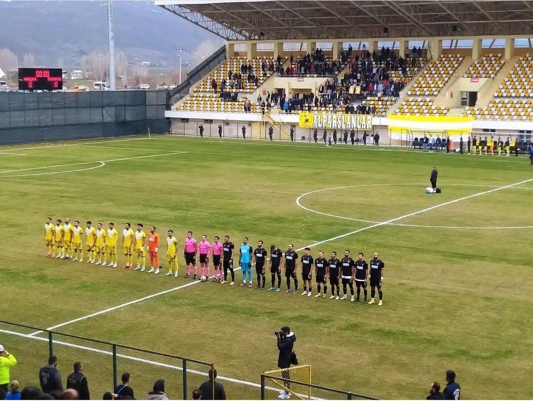 Tff 3 Ligde Mucadele Eden 1984 Musspor Sahasinda Karsilastigi Efeler