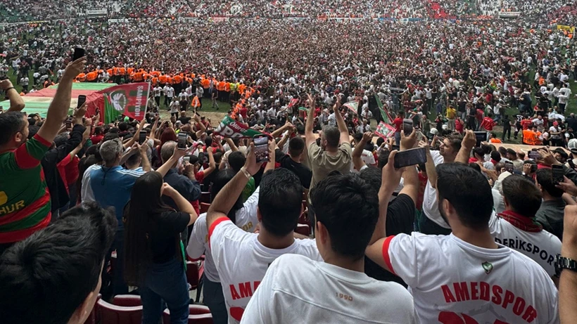 Trendyol 1 Lige Cikan Amedspor Icin Diyarbakirda Coskulu Kutlama Dxvo