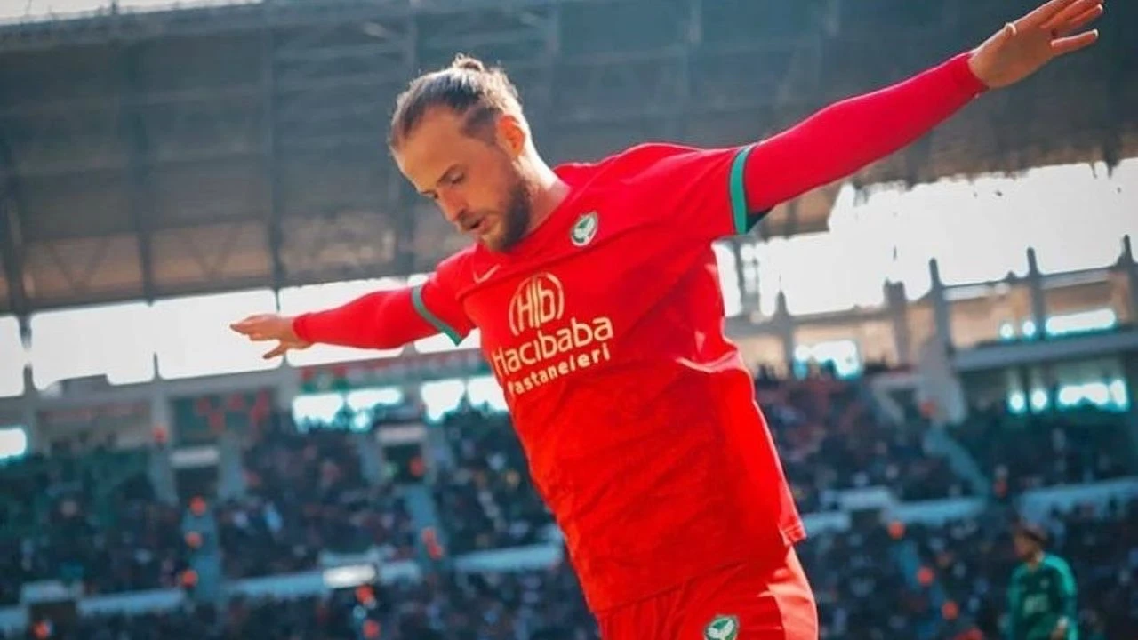 Amedspordan Ayrilan Berk Ismail Unsalin Yeni Takimi Belli Oldu