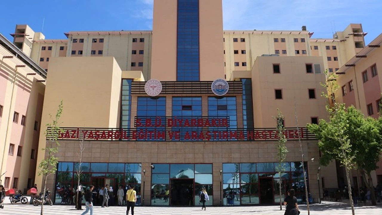 Diyarbakir Gazi Yasargil Egitim Ve Arastirma Hastanesi Calisanlarina Egitim