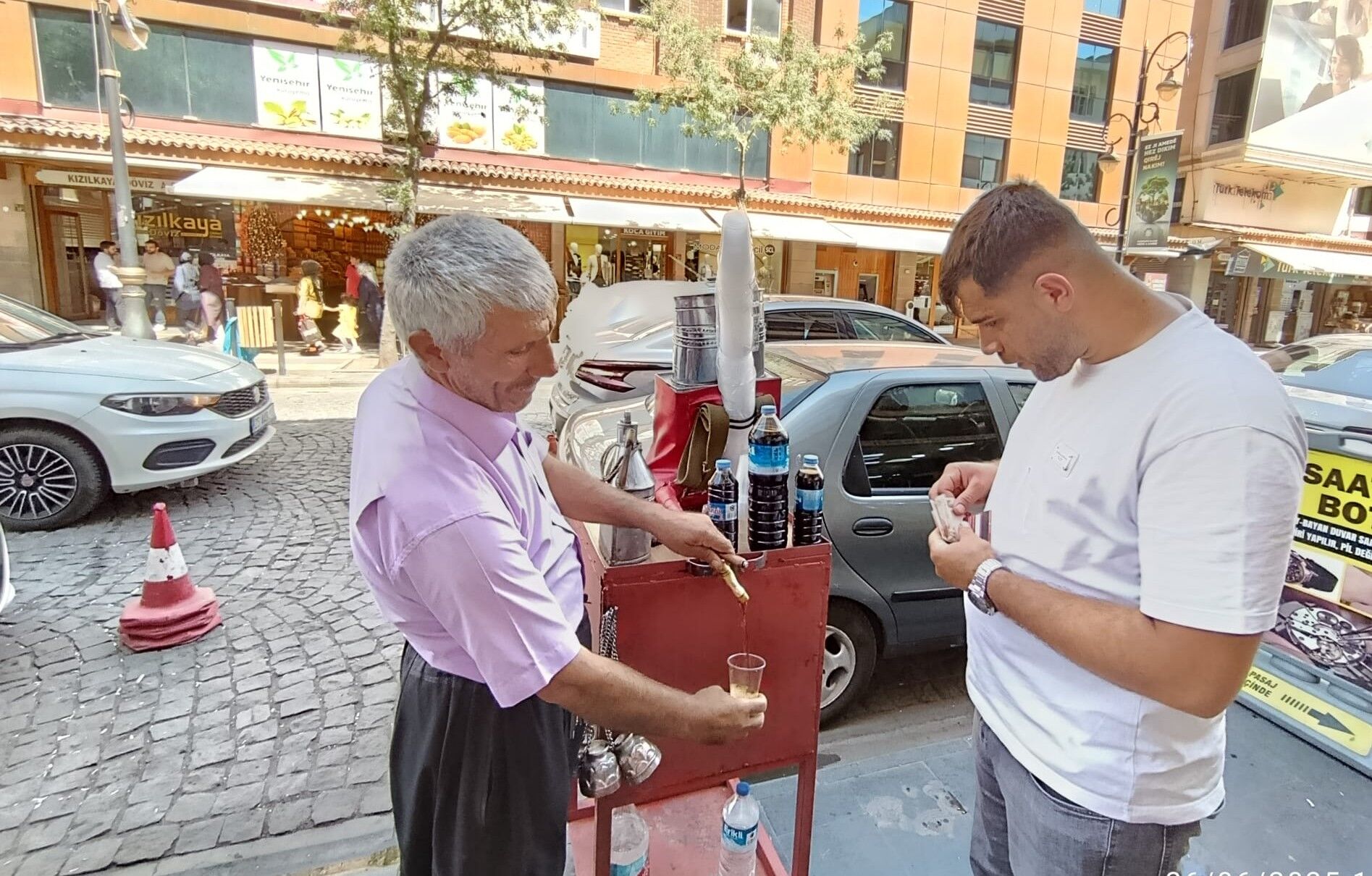 Diyarbakır’ın “şifa suyu” Avê Sûsê'nin bardağı 20 lira
