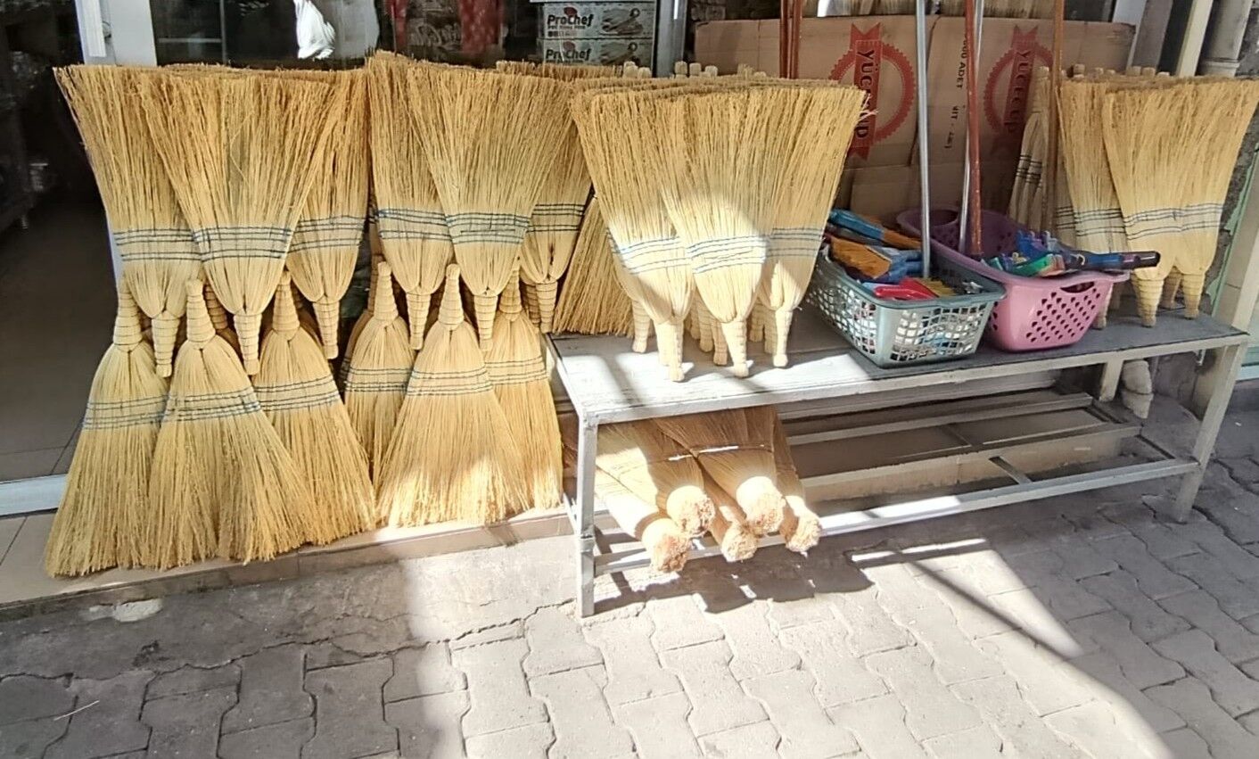Diyarbakır'da elektrik zammıyla  süpürgeye rağbet arttı