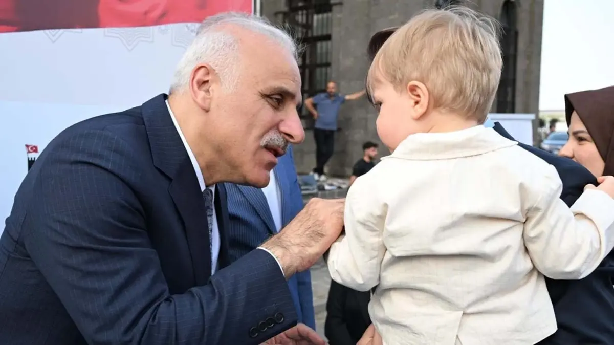 T25 Diyarbakir Valisi Zorluog 217