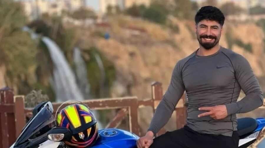 Deniz Servan Narin kimdir
