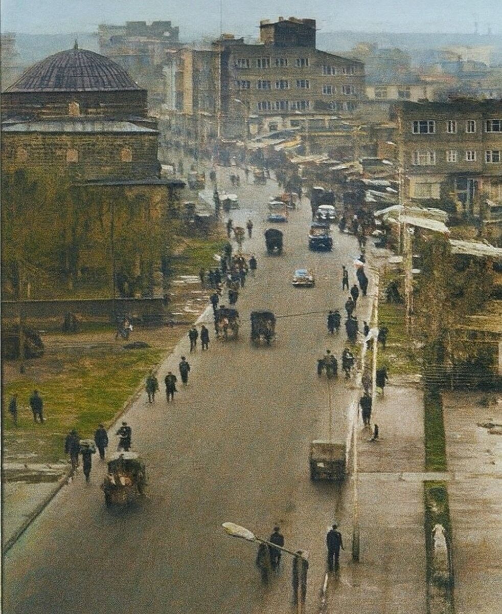 Diyarbakır Melikahmet Caddesinin iki hali