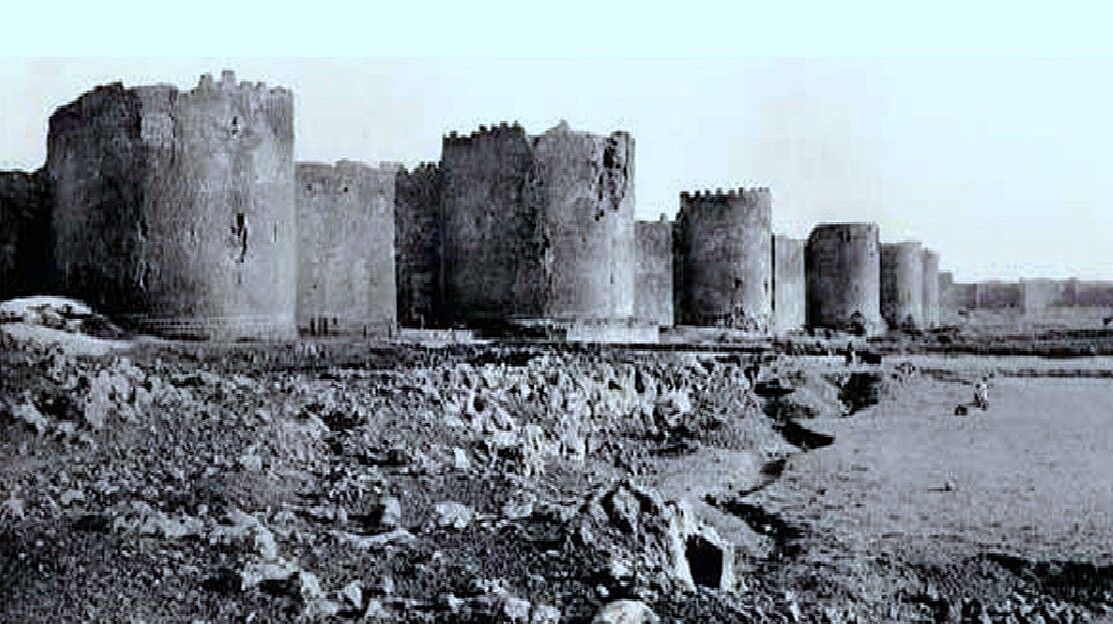 Diyarbakır’da zamanın durduğu siyah beyaz kareler