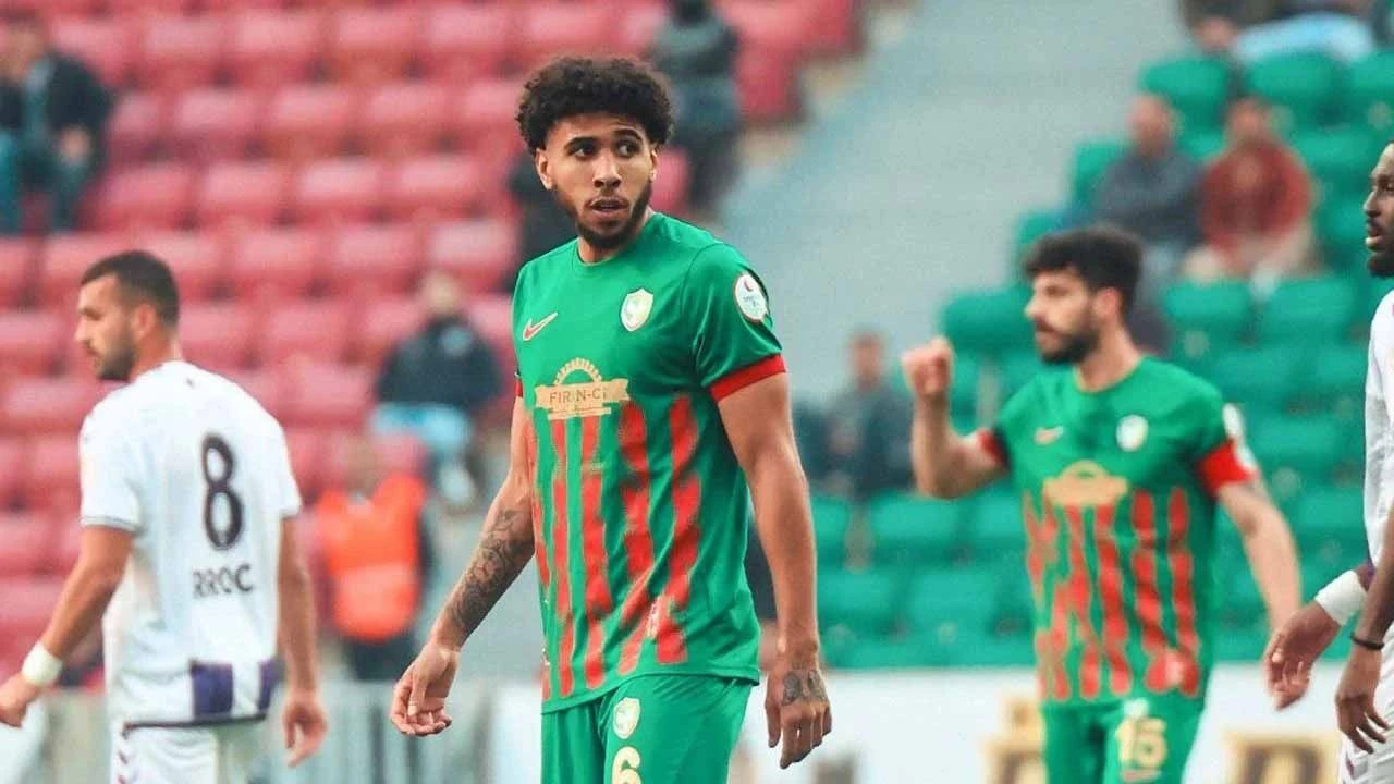 Amedsporlu Yohan Cassubie Trafik Kazasi Gecirdi 1