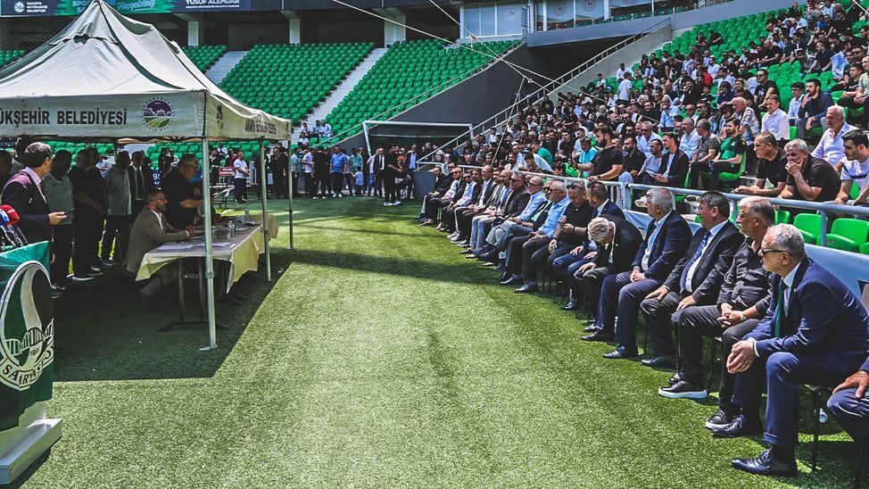 Sakaryasporda Flas Gelisme Olaganustu Genel Kurul Karari Gundemde 4