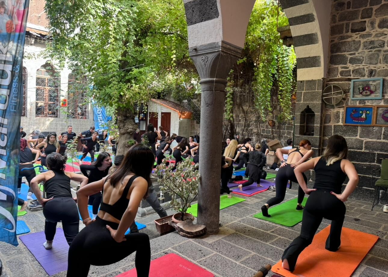 Diyarbakır’ın Tarihi Mekânları Sporla Buluştu7