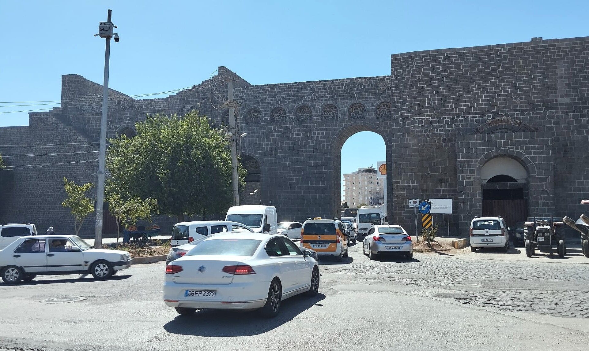 Diyarbakır’a Urfa Kapı'dan iki fotoğraf