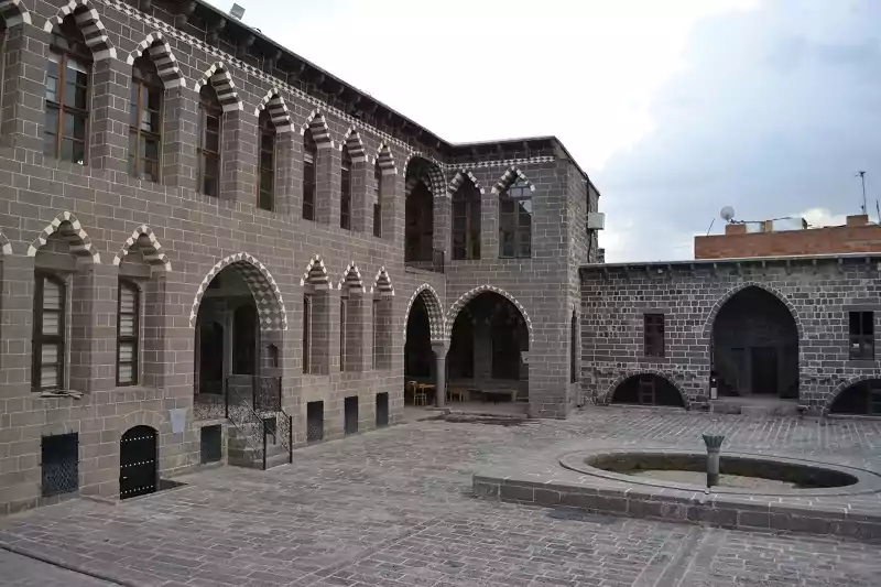 Diyarbakır’da zaman donmuş gibi