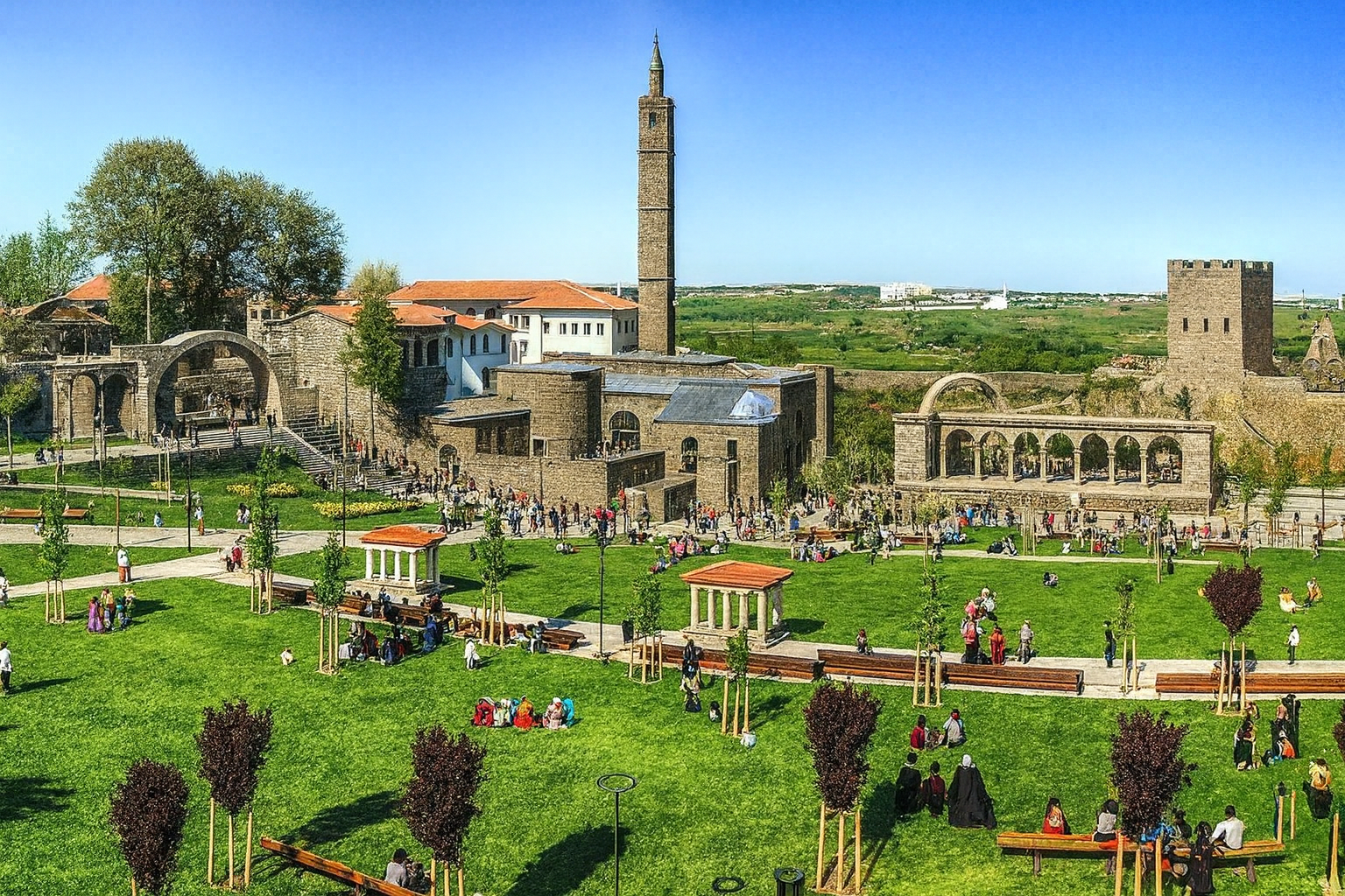 Diyarbakı'da yıkılmasaydı İçkale böyle mi görünecekti?