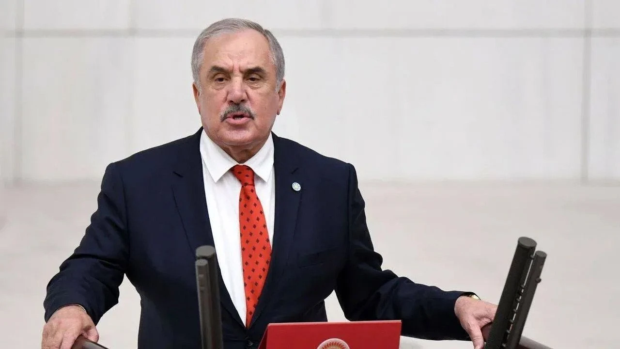 Diyarbakirli Eski Bakan Ensarioglunun Yeni Partisi Belli Oldu1