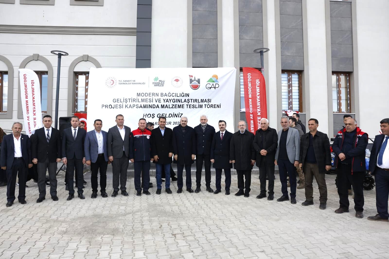 Diyarbakır'da modern bağcılığa makine desteği