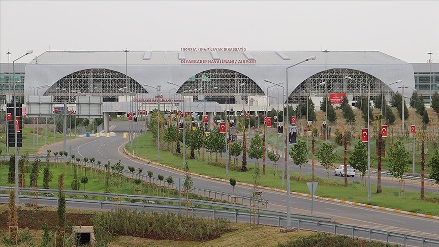 Thumbs B C Bc9291E1Ca634E70D4F2Bc8C5Fafa704-1