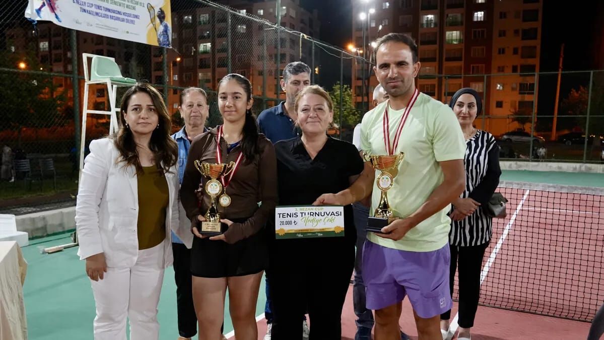 Diyarbakır'da Rezan Cup şampiyonlarını buldu