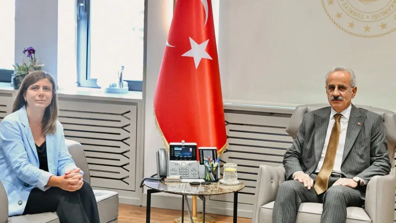 5 Sab Diyarbakirin Ulasimi Icin Kritik Gorusme Esbaskan Bucak Bakandan Talepte Bulundu