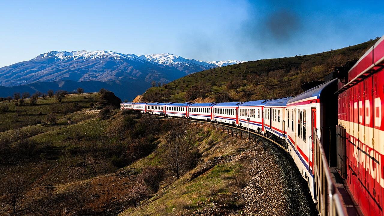 Tren 2210510