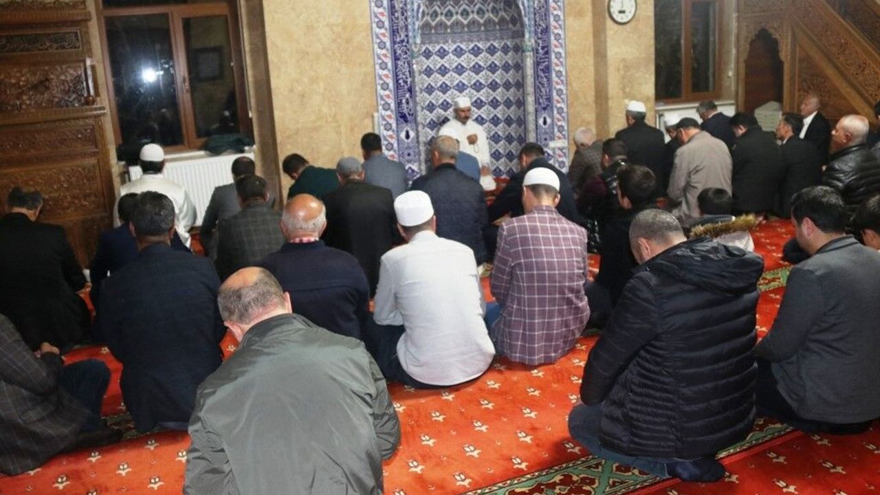 Filistin için dua edildi